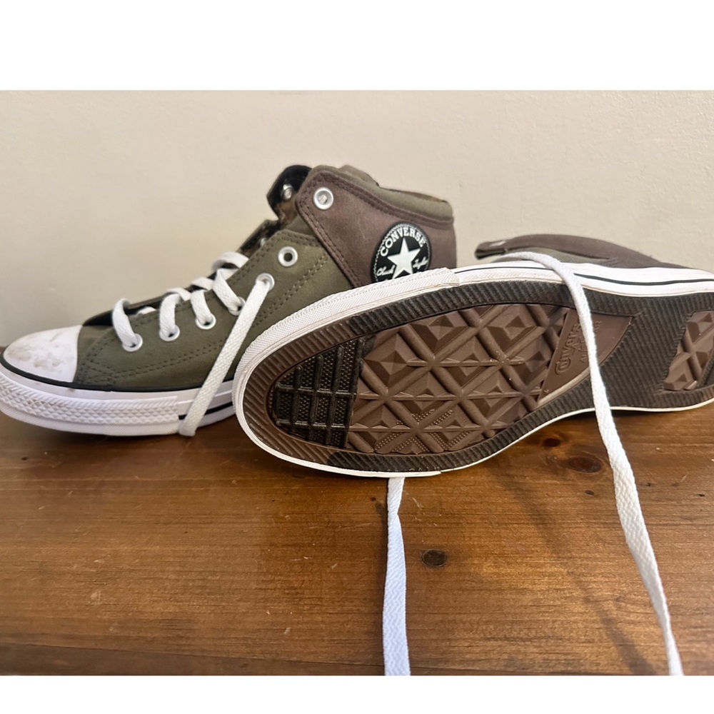 Converse Chuck Taylor All Star High Street Hi High-Top Sneaker - Men's size 11